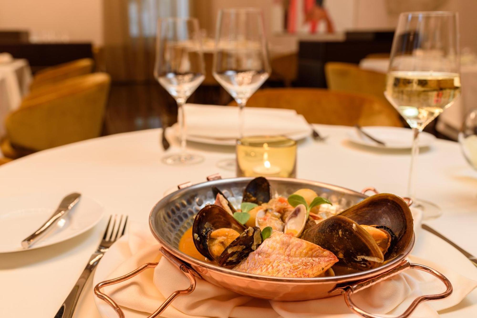 ליסבון Aurea Museum By Eurostars Hotel Company מראה חיצוני תמונה A seafood dish at the restaurant